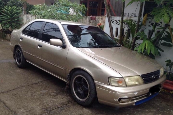 รถคันนี้ ปี 98 เกียร์ออโต้ ราคาสด 33,000.- บาท สภาพเครื่องดีใช้ได้สองระบบ ติดแก๊สเรียบร้อย แอร์เย็น ต่อภาษี พรบ ได้ตลอด สนใจติดต่อ นายกัน เชียงใหม่ 093-9319456