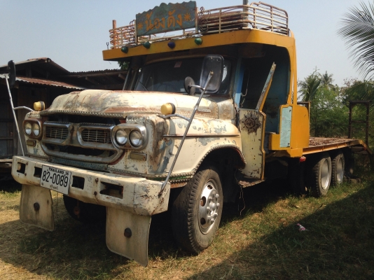 ขายรถเกี่ยว ศักดิ์พัฒนา รุ่น Star Big 1 T300 เครื่อง JO8C พร้อม 10 ล้อ ขายรถเกี่ยว ศักดิ์พัฒนา รุ่น Star Big 1 T300 เครื่อง JO8C พร้อม 10 ล้อ