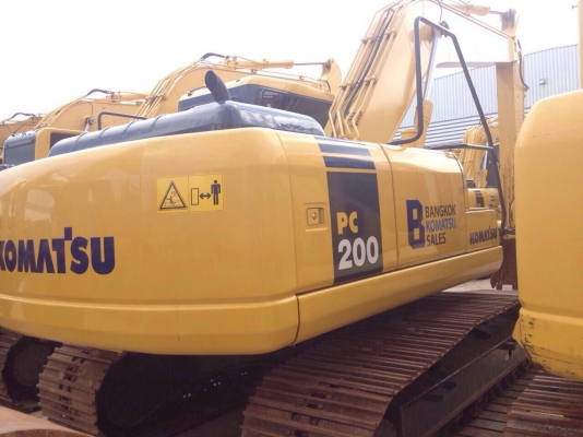 ขายด่วน!!komatsu PC200-7 ไมล์ ชม.1,200 สภาพสวยค่ะ