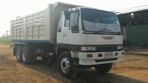 แสงฟ้าเต้นรถ///ขายรถพ่วงHINO-3M ดั้มแม่ลูก เครื่องM10C-240แรงม้า ปี2544 ยางเต็ม แสงฟ้าเต้นรถ///ขายรถพ่วงHINO-3M ดั้มแม่ลูก เครื่องM10C-240แรงม้า ปี2544 ยางเต็ม