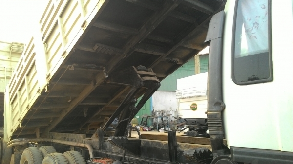 แสงฟ้าเต้นรถ///ขายรถพ่วงHINO-3M ดั้มแม่ลูก เครื่องM10C-240แรงม้า ปี2544 ยางเต็ม แสงฟ้าเต้นรถ///ขายรถพ่วงHINO-3M ดั้มแม่ลูก เครื่องM10C-240แรงม้า ปี2544 ยางเต็ม