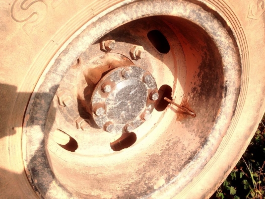 ***ขายแล้วครับขอบคุณ Truck2hand ขาย6ล้อ ISUZU ROCKY FSR11H 6BD1-165HP ห้างแท้ ปี36 เครื่องเดิม เกียร์เดิม เครื่องดี แรงดี อึด ทน ไม่จุกจิก เกียร์ดี เข้าง่าย ช่วงล่างใหญ่ เฟืองท้ายFUSO คัสซีดี เดิม ไม่ปะไม่ดาม มีบวมบ้างนิดหน่อย ช่วงปลาย กระบะพื้นไม้คอกเหล็