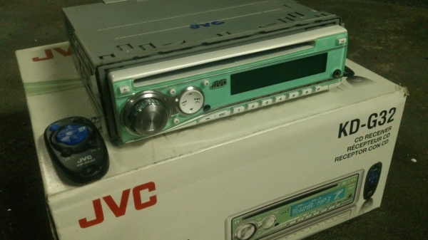 วิทยุJVC  cd mp3 auxด้านหน้า สภาพใหม่มากๆ 1,500.-