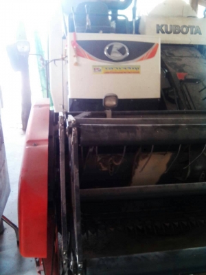 คูโบต้า DC70เล่มทะเบียน  6xxชั่วโมง นางฟ้าเลยครับ