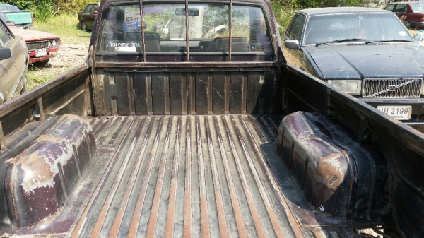 นิสสัน กระบะหัวเดียวสีเดิมโรงงาน ไม่เคยชนบางมาก เครื่อง z16 ทะเบียนไม่ขาด ขาย 39,000 บาท