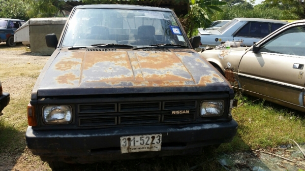นิสสัน กระบะหัวเดียวสีเดิมโรงงาน ไม่เคยชนบางมาก เครื่อง z16 ทะเบียนไม่ขาด ขาย 39,000 บาท