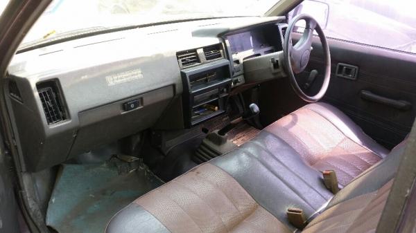 นิสสัน กระบะหัวเดียวสีเดิมโรงงาน ไม่เคยชนบางมาก เครื่อง z16 ทะเบียนไม่ขาด ขาย 39,000 บาท