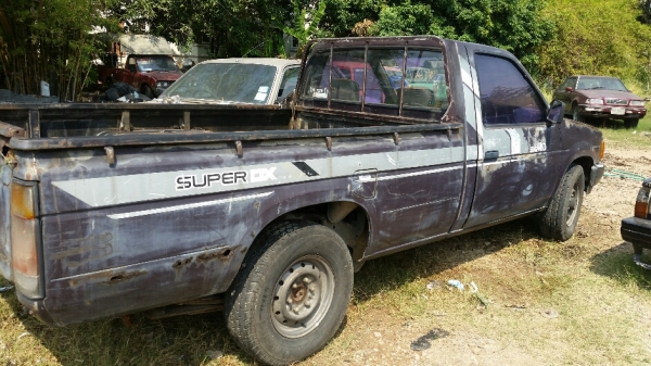 นิสสัน กระบะหัวเดียวสีเดิมโรงงาน ไม่เคยชนบางมาก เครื่อง z16 ทะเบียนไม่ขาด ขาย 39,000 บาท