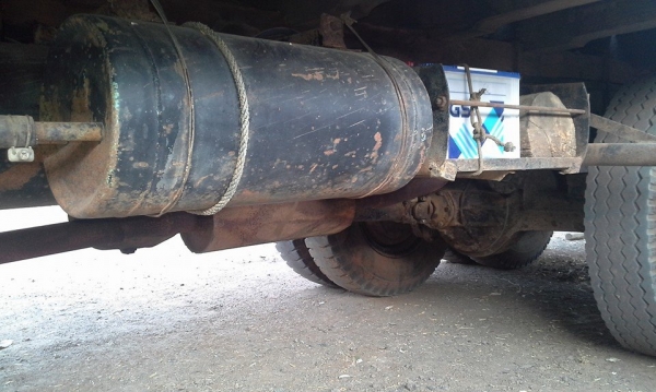 #  ขายแล้วครับ 290000. ขอบคุณเสี่ยจากกาฬสินธิ์ ขอบคุณ truck2hand ครับ ด่วน สิบล้อ 2 เพลาเดิมๆ EH 700  168 HP