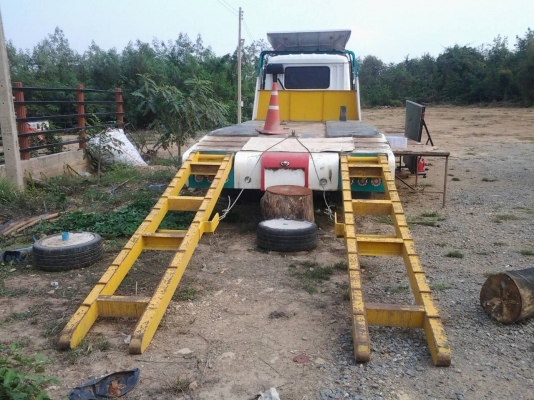 เทเลอร์Mitsubishi Fuso