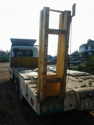 เทเลอร์Mitsubishi Fuso