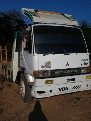 เทเลอร์Mitsubishi Fuso