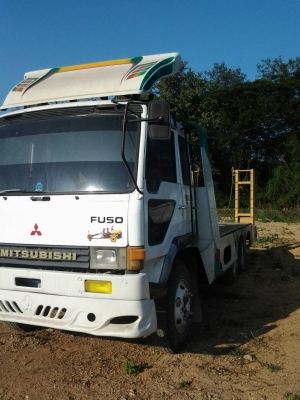เทเลอร์Mitsubishi Fuso