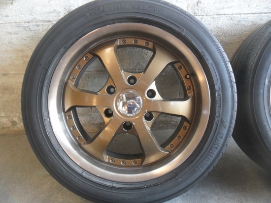 ล้อแม็ก 17นิ้ว 6รู พร้อมยาง สวยๆ 4 ล้อ ราคา 6500 บาท