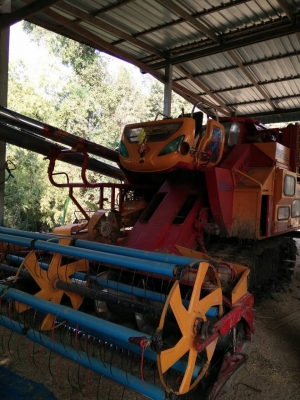 ขายรถเกี่ยวข้าว Star Big เครื่อง jo8c โบพร้อมใช้งานราคา750000