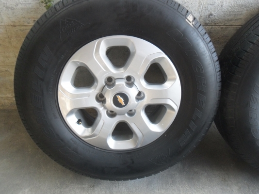 ล้อแม็ก 16นิ้ว 6รู เชฟ พร้อมยาง สวยๆ 4 ล้อ ราคา 6900 บาท ล้อแม็ก 16นิ้ว 6รู เชฟ พร้อมยาง สวยๆ 4 ล้อ ราคา 6900 บาท