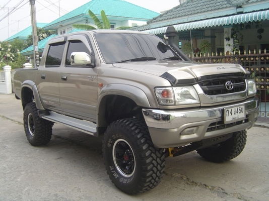 toyota sport cruiser d4d 4wd 3.0G ออโต้ ตัว top สวยจัด แต่งเพียบขายถูก