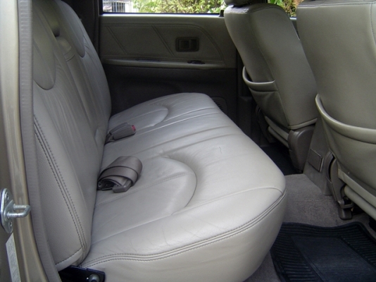 toyota sport cruiser d4d 4wd 3.0G ออโต้ ตัว top สวยจัด แต่งเพียบขายถูก