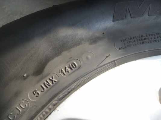 ล้อแม็ก 16นิ้ว 6รู เชฟ พร้อมยาง สวยๆ 4 ล้อ ราคา 6900 บาท