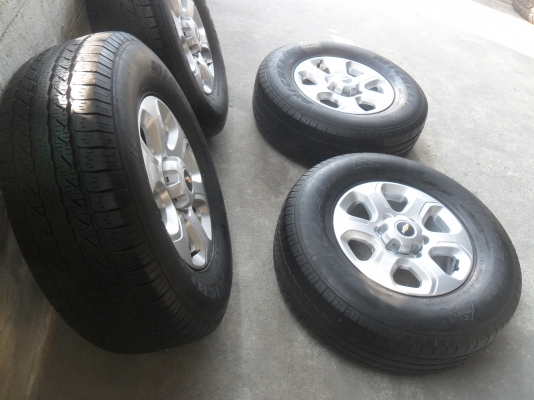 ล้อแม็ก 16นิ้ว 6รู เชฟ พร้อมยาง สวยๆ 4 ล้อ ราคา 6900 บาท