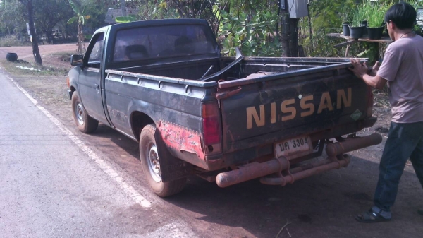 NISSAN BIG M 1.6Z กินแกส ปี36 ภาษีขาด 1ปี