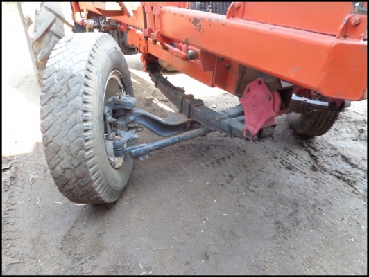 รถคีบอ้อยใช้รถไถฟอร์ดทำ สภาพดี พร้อมใช้ ยางดี คานหลังจังโบ้200 โทรสอบถาม 092-5192499 คุณสวน