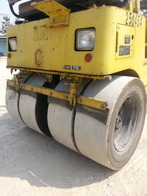 รถบด SAKAI TW350 นำเข้าจากญี่ปุ่น 090-986-2521 อ๊อบ รถบด SAKAI TW350 นำเข้าจากญี่ปุ่น 090-986-2521 อ๊อบ