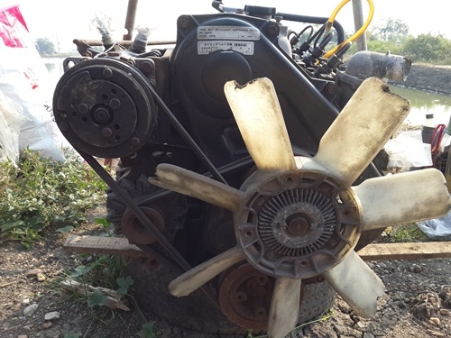 ขายเครื่องดีเซล toyota 2.4 พร้อมเกียร์ สภาพดี