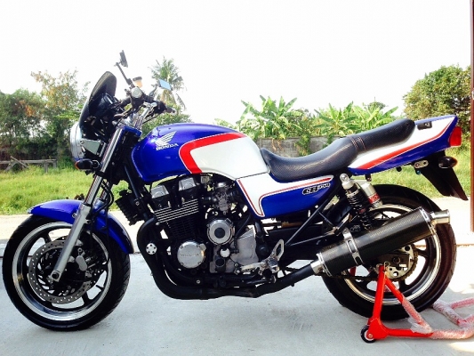 k.เดียวspeed ขอเปิดการขาย Honda CB F750cc.รถพร้อมใช้