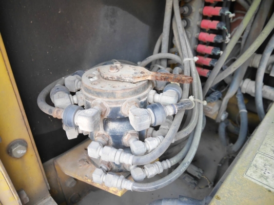 ขาย Komatsu PC 120-6E ใบแทรค 70เซน. นำเข้าจากญี่ปุ่น พร้อมใช้งาน 090-986-2521 ขาย Komatsu PC 120-6E ใบแทรค 70เซน. นำเข้าจากญี่ปุ่น พร้อมใช้งาน 090-986-2521