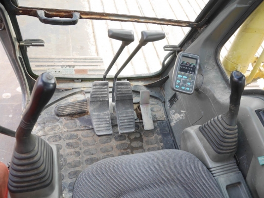 ขาย Komatsu PC 120-6E ใบแทรค 70เซน. นำเข้าจากญี่ปุ่น พร้อมใช้งาน 090-986-2521 ขาย Komatsu PC 120-6E ใบแทรค 70เซน. นำเข้าจากญี่ปุ่น พร้อมใช้งาน 090-986-2521