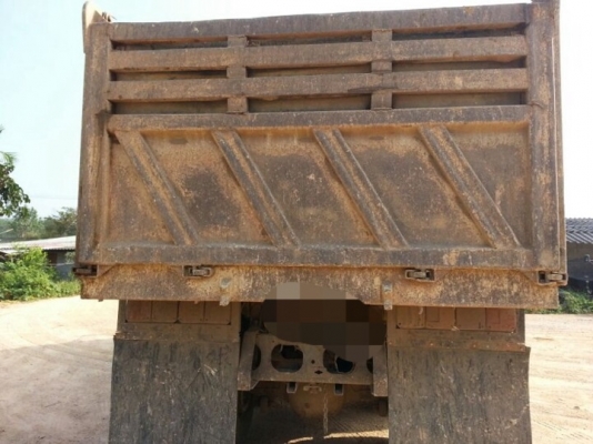 รถฮีโน่ 10 ล้อดั้ม 320 แรงม้า ปี 51. สนใจติดต่อ  081 - 6079515