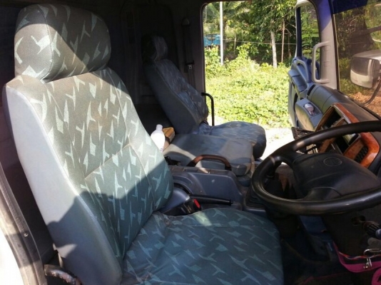 รถฮีโน่ 10 ล้อดั้ม 320 แรงม้า ปี 51. สนใจติดต่อ  081 - 6079515