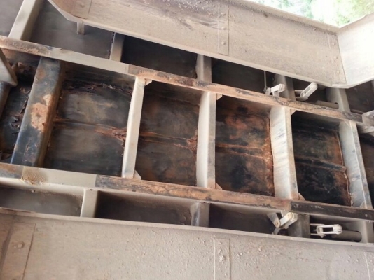 รถฮีโน่ 10 ล้อดั้ม 320 แรงม้า ปี 51. สนใจติดต่อ  081 - 6079515