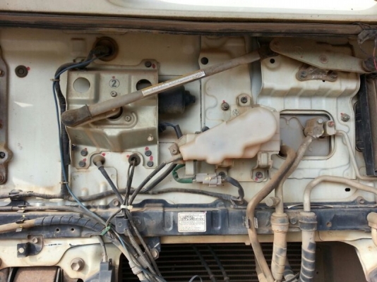 รถฮีโน่ 10 ล้อดั้ม 320 แรงม้า ปี 51. สนใจติดต่อ  081 - 6079515