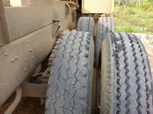 รถฮีโน่ 10 ล้อดั้ม 320 แรงม้า ปี 51. สนใจติดต่อ  081 - 6079515