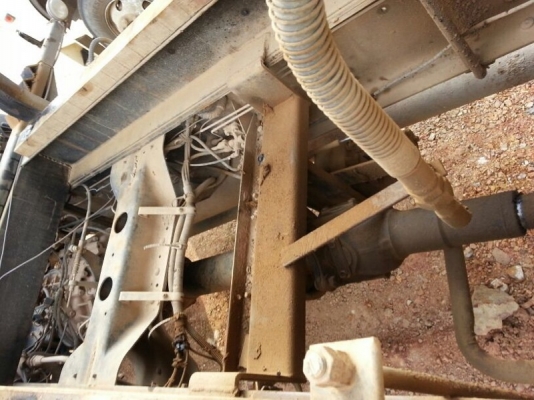 รถฮีโน่ 10 ล้อดั้ม 320 แรงม้า ปี 51. สนใจติดต่อ  081 - 6079515