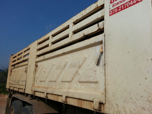 รถฮีโน่ 10 ล้อดั้ม 320 แรงม้า ปี 51. สนใจติดต่อ  081 - 6079515