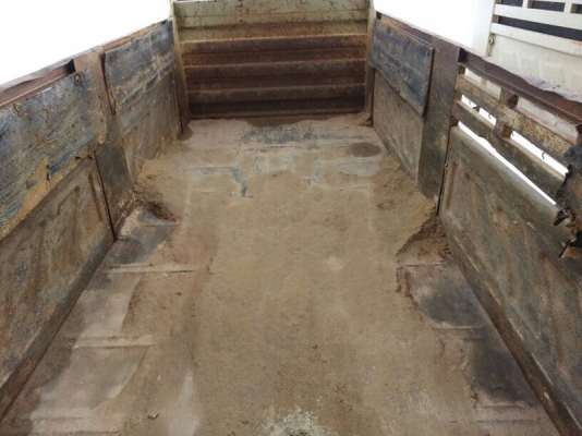 รถฮีโน่ 10 ล้อดั้ม 320 แรงม้า ปี 51. สนใจติดต่อ  081 - 6079515