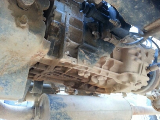 รถฮีโน่ 10 ล้อดั้ม 320 แรงม้า ปี 51. สนใจติดต่อ  081 - 6079515