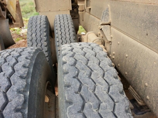 รถฮีโน่ 10 ล้อดั้ม 320 แรงม้า ปี 51. สนใจติดต่อ  081 - 6079515