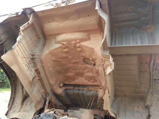 รถฮีโน่ 10 ล้อดั้ม 320 แรงม้า ปี 51. สนใจติดต่อ  081 - 6079515