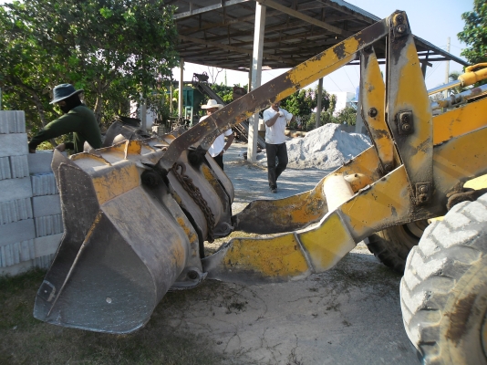 ขายรถตักล้อยาง KOBELCO รุ่น LK 300 เอวอ่อนสวยพร้อมใช้