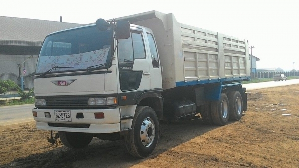 แสงฟ้าเต้นรถ///ขายรถHINO-3Mดั้มแม่ลูก เครื่องM10C-240แรง ปี2544 ยางเต็ม