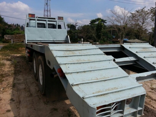 รถอีซูซุ 10 ล้อ ท้ายลาด 240  แรงม้า. ปี 36   สนใจติดต่อ 081 - 6079515