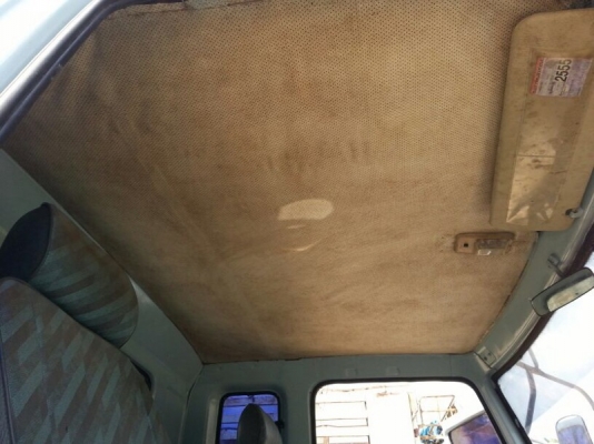 รถอีซูซุ 10 ล้อ ท้ายลาด 240  แรงม้า. ปี 36   สนใจติดต่อ 081 - 6079515