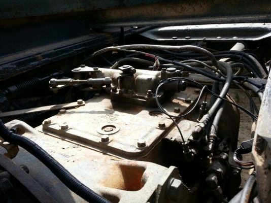 รถอีซูซุ 10 ล้อ ท้ายลาด 240  แรงม้า. ปี 36   สนใจติดต่อ 081 - 6079515