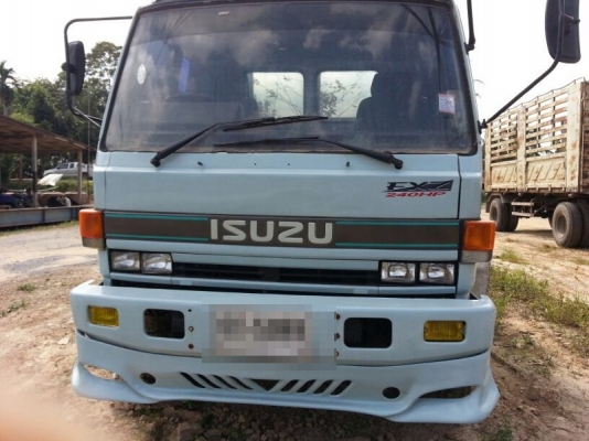 รถอีซูซุ 10 ล้อ ท้ายลาด 240  แรงม้า. ปี 36   สนใจติดต่อ 081 - 6079515