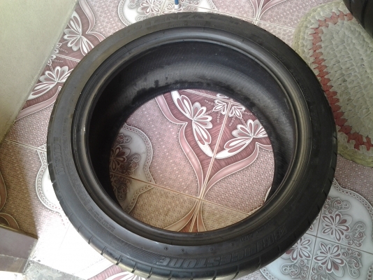 ขายยางเทพๆ245/40/17 re11