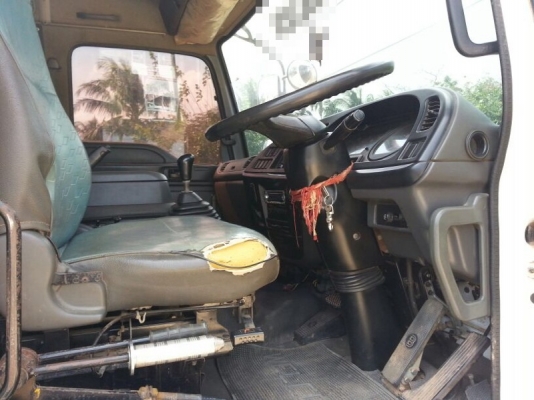 รถอีซูซุ  10 ล้อดั้ม FXZ  270 แรงม้า. ปี 50  ( รถวิ่ง 2xx,xxx กว่า กม. )  สนใจติดต่อ 081 - 6079515